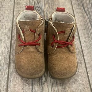 UGG Kids’ Kristjan Chukka Boots – Chestnut Suede, Toddler Size 4